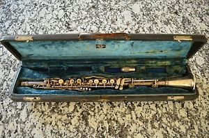 Very Rare H. Bettoney Silva-Bet Plateau Bb Clarinet with Original Case