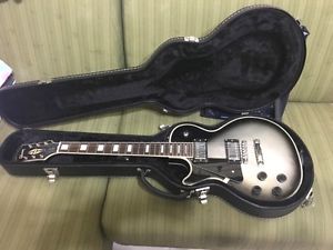 Gibson Lp Classic Custom electric guitar plus effects with.