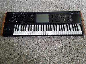 Korg Kronos 2 61 Keyboard Synthesizer