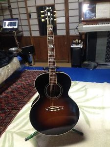 Gibson J185 Acoustic or Electric