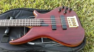 Tune TWB4 Walnut Electric Bass