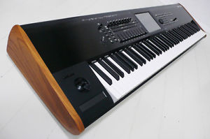 Korg Kronos 2 88 Keyboard Synthe