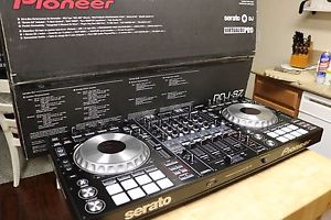 Pioneer DDJ-SZ Digital DJ Controller