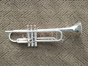 Yamaha Xeno YTR-8335 Silver Plated Trumpet with Original Yamaha Double Case