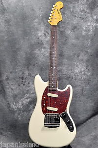 Fender Japan Classic 60s Mustang
