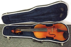 Nice 1972 Heberlein-Roth 16” German Viola w Case