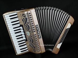 Akkordeon Fröhlich Händel/Weltmeister Achat 72, Sondermodell gold-flitter