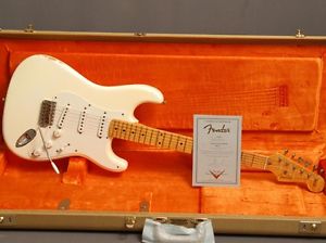 Fender Custom Shop Stratocaster® 1955 Relic® A-Flame 9,5"/12" Arctic White