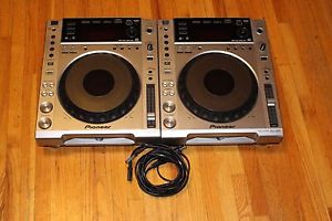 (2) Pioneer CDJ-850 DJ Digital Media Players