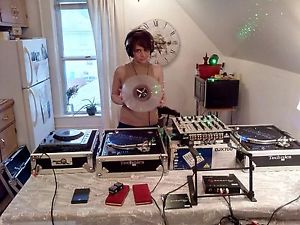 Technics1210M5G Turntables (pair) " Become a World Class DJ today "