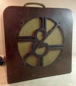 Vintage epiphone electar 1940s? tube guitar amp...nice!!!