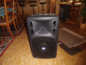 2x RCF 312 A PA Lautsprecher