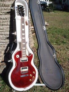 2011 Gibson Les Paul Tradition Guitar with Hard Case Original Paperwork