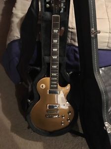 2004 gibson les paul deluxe Gold Top