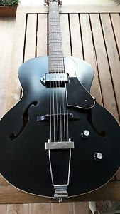 GODIN 5TH AVENUE KINGPIN P90 BLACK (ES 125)