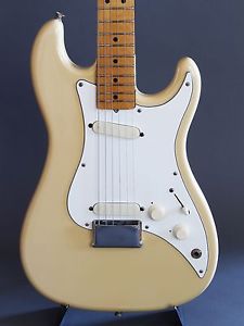 FENDER BULLET Vintage 1982 Electric Guitar  & Case USA Full Scale Worldwide Ship