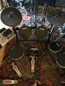 Alesis DM10 Studio Kit