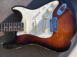 Fender Stratocaster USA Custom Limited Edition Elite 2016