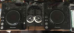 Pair of Pioneer CDJ 1000 MK2 MK3