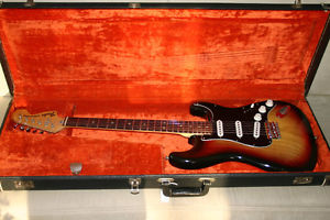 +++ 1976 Fender Stratocaster Hardtail w/OHSC - Made in USA +++