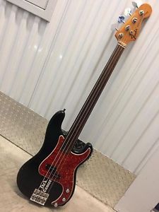 Fender Precision Fretless Bass G