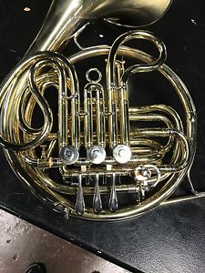 Vintage King 1159 Kruspe Wrap Double French Horn in Case With 3 Mouth Pieces