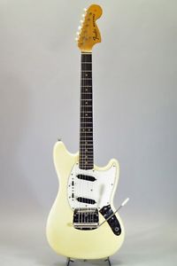 FENDER/USA 1974 Mustang White w/soft case F/S Guitar Bass from Japan #R1559
