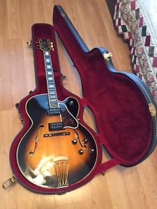 Gibson Custom Byrdland Electric 