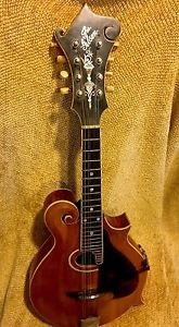 Vintage Beautiful 1912-13 Gibson F4 Oval Hole Mandolin with Hard Case
