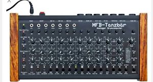 -2%5  MFB Tanzbar Lite Analogue Drumcomputer