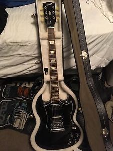 2013 Gibson sg 61 reissue black with hard shell case