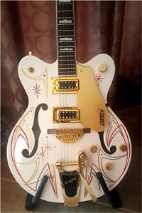 GRETSCH LIMITED EDITION CUSTOM PINSTRIPE G5422TDCG by HOT ROD DEWALT