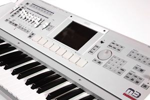 Korg M361 Keyboard Synthesizer h