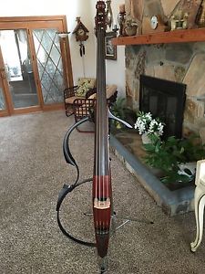 Electric Upright Bass, Yamaha SLB-100