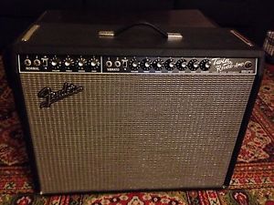 Fender Vintage Reissue '65 Twin Reverb 85 watt Guitar Amp