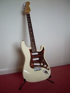 Fender USA Standard Stratocaster Strat 1995/6 in  Olympic White