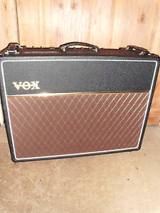 Vox AC-30 / 6 TB aus 93 made in UK mit 2x blue Buldogs vintage