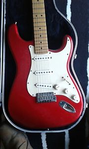 Fender USA Standard Stratocaster in candy apple red