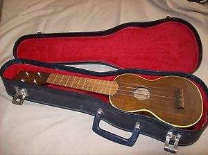 Vintage Martin Style 2 Ukulele Uke Orig Case Circa 1960s Made in USA
