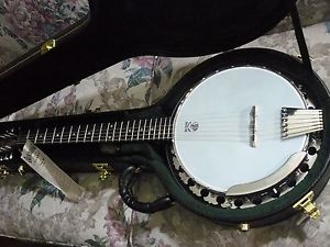 DEERING B6 BANJO