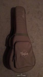 Taylor GS Mini GS Acoustic Guitar + Taylor Case