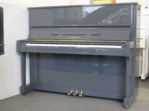 YAMAHA U1 grau -  Designerklavier - basaltgrau - wie neu - von REHA-PIANO-AURICH