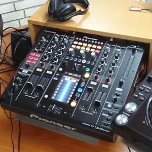 Pioneer DJM 2000 nexus