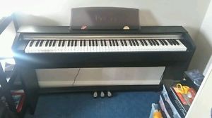 CASIO PRIVIA PX-730 DIGITAL PIANO