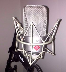 Neumann TLM 49 Microphone with shock mount - MINT