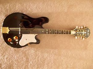 FENDER FM-62SCE ACOUSTIC-ELECTRIC MANDOLIN - IN EXCELLENT PLAYING CONDITION