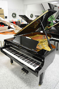 Yamaha C5 CONCERT GRAND PIANO