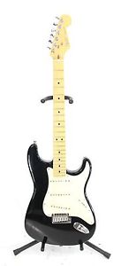 FENDER Stratocaster 1984 Black 6 String Solid Electric Guitar