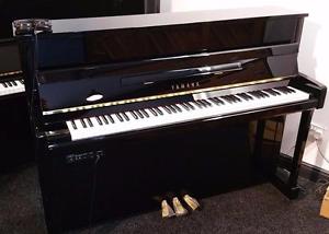 Yamaha b2 silent upright piano (2014) - Free delivery!