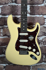 B-Stock 2014 Fender FSR LTD Edition American Standard Stratocaster Vintage White